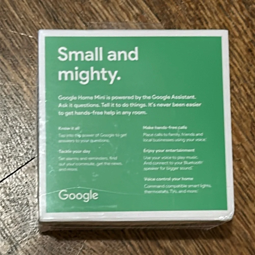 Google Home Mini - Picture 2 of 5